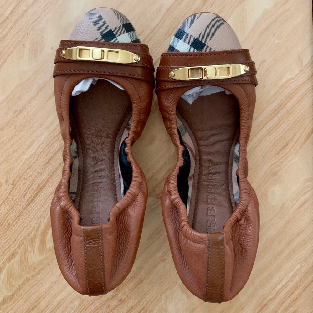Burberry Brown Leather Flats with Gold Accents